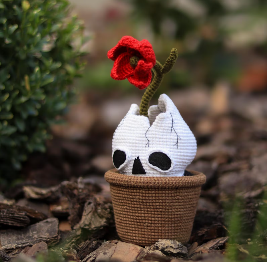 Crochet Skull Halloween PATTERN Amigurumi Flower in skull  Spooky gift Crochet plant DIY Design