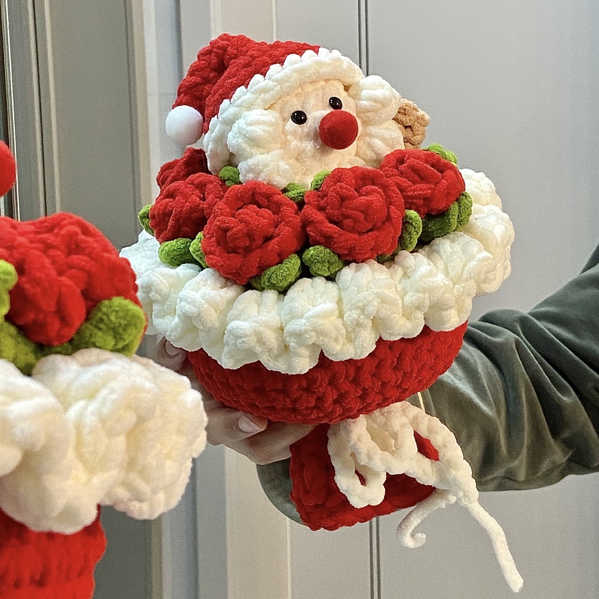 Christmas Crochet Bouquet Handmade Santa Clatus Holiday Accessories Stuffed Dolls