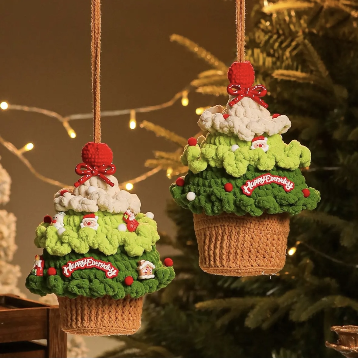 Handmade Crochet Christmas Tree Gift Box Apple Candy Decorative Basket Knitted Present Packagings