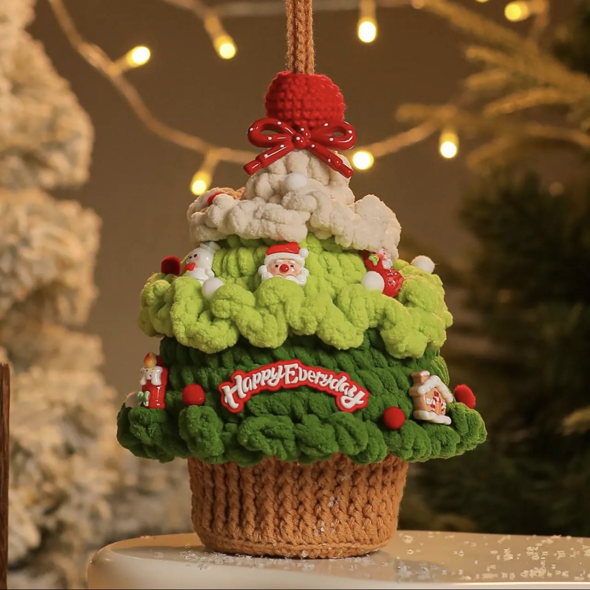 Handmade Crochet Christmas Tree Gift Box Apple Candy Decorative Basket Knitted Present Packagings