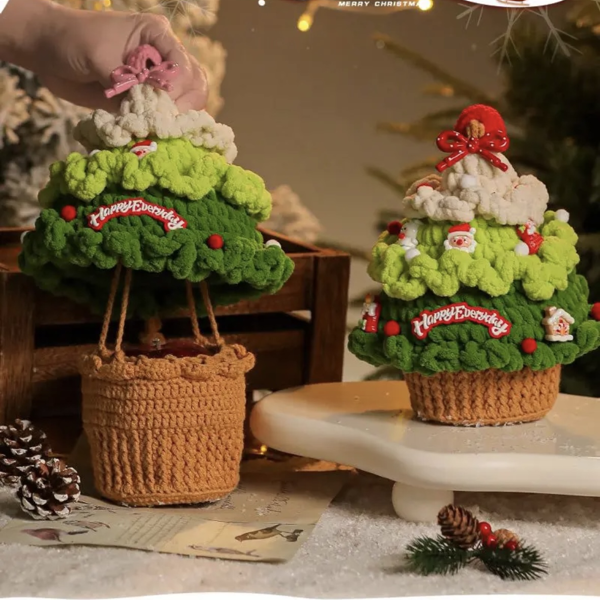 Handmade Crochet Christmas Tree Gift Box Apple Candy Decorative Basket Knitted Present Packagings