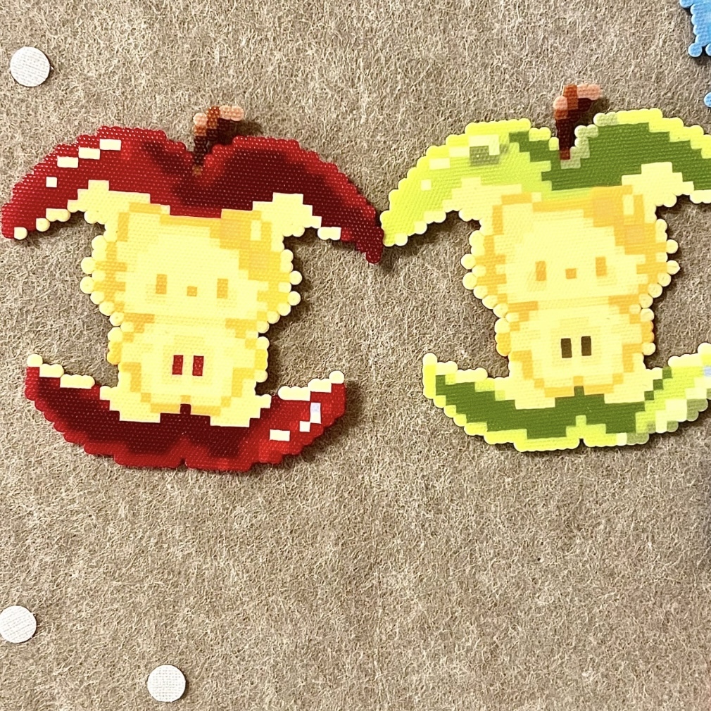 Apple Kitty Bean Handmade Finished Pendant DIY Three-dimensional Fusion Bean Creative Gift