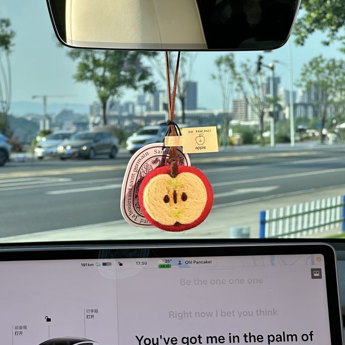 Half An Apple Pendant Wool Felt Finished Car Rearview Mirror Decoration Bag Key Chain Pendant Handmade Gift