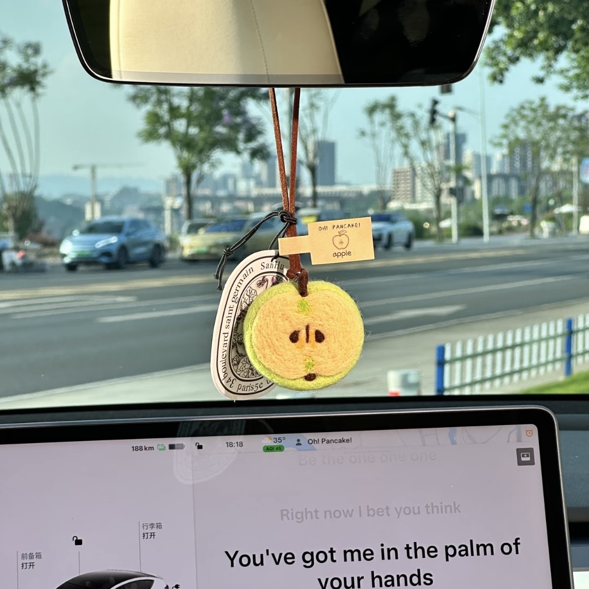 Half An Apple Pendant Wool Felt Finished Car Rearview Mirror Decoration Bag Key Chain Pendant Handmade Gift