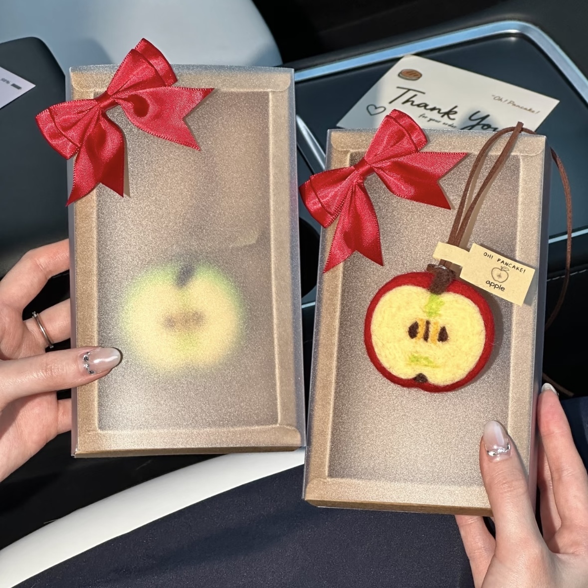 Half An Apple Pendant Wool Felt Finished Car Rearview Mirror Decoration Bag Key Chain Pendant Handmade Gift