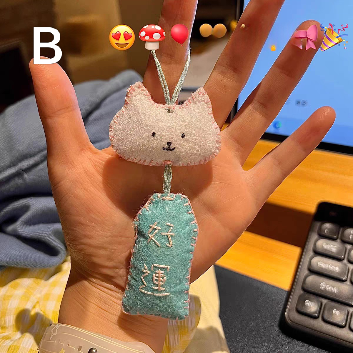 Handmade Felt Animal Charms With Blessing Tags Emotion Doll