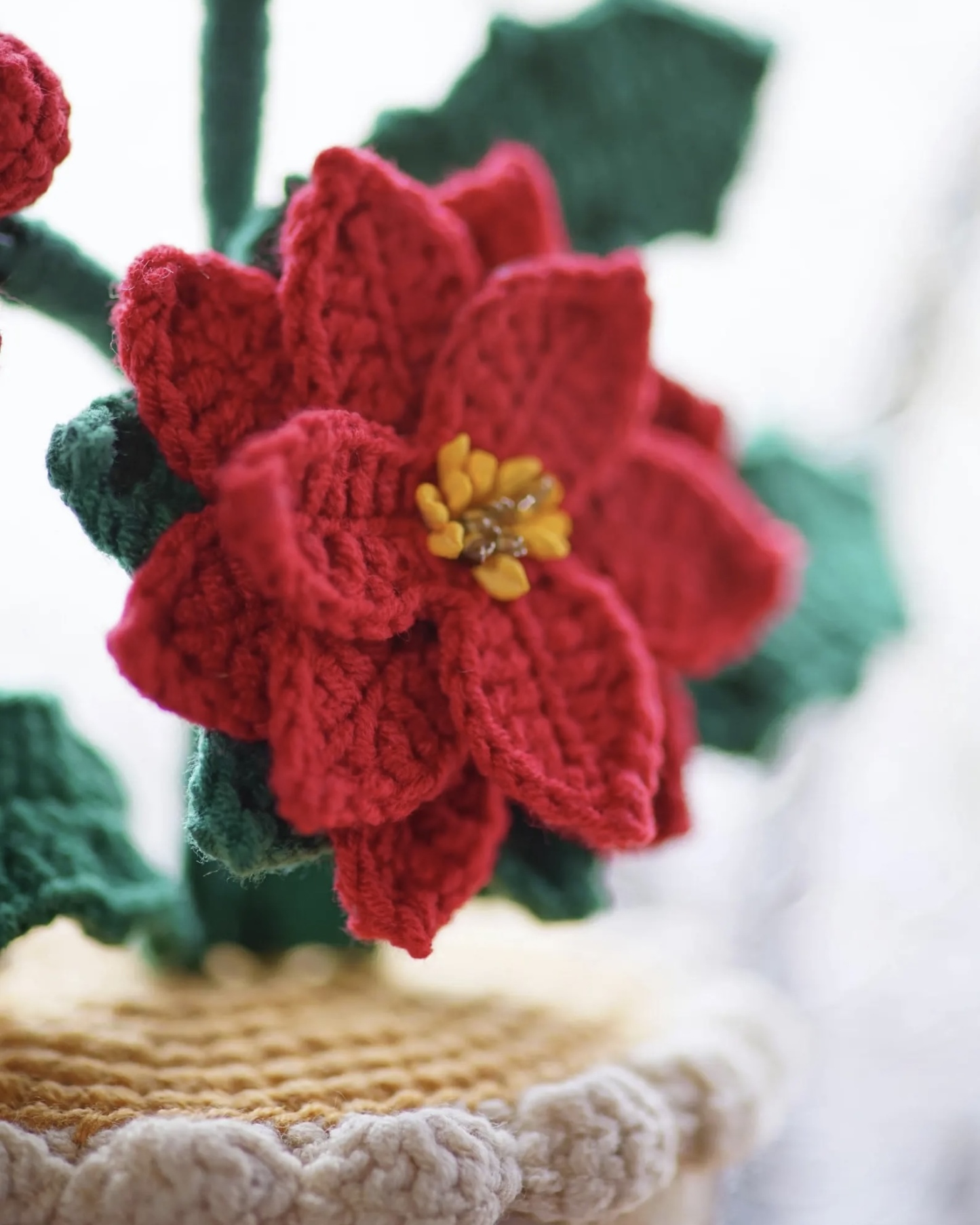 8.5 Inch Thanksgiving Xmas gift Crochet Holly Handmade Flower Personalized Gift (No Lights)