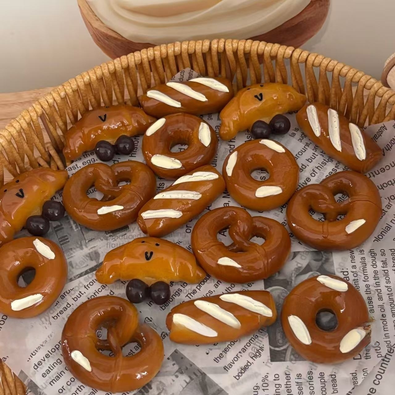 Realistic Alkaline Pretzel Hair Clips Set