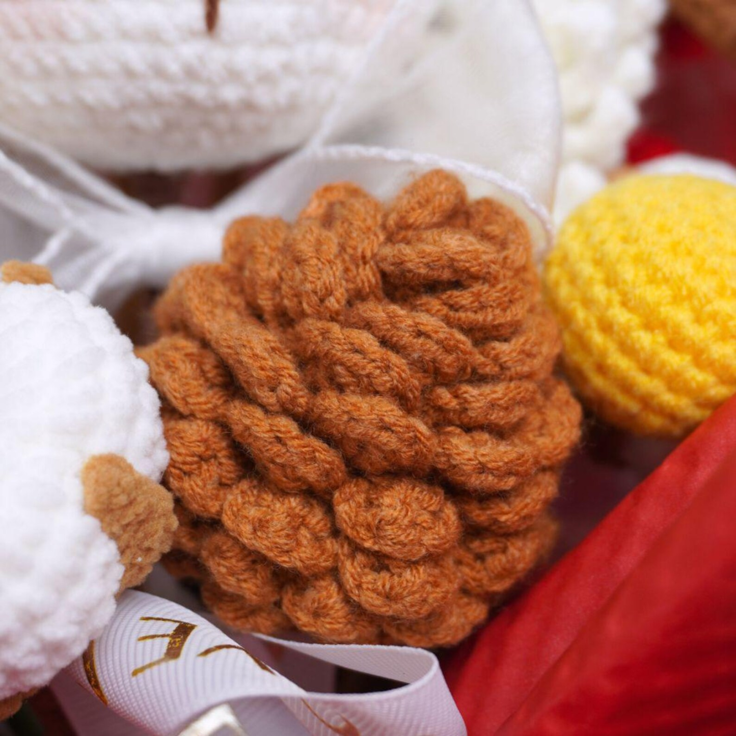 Crochet Flowers Bouquet White Bear Pine Cones Cute Christmas Gift Decor