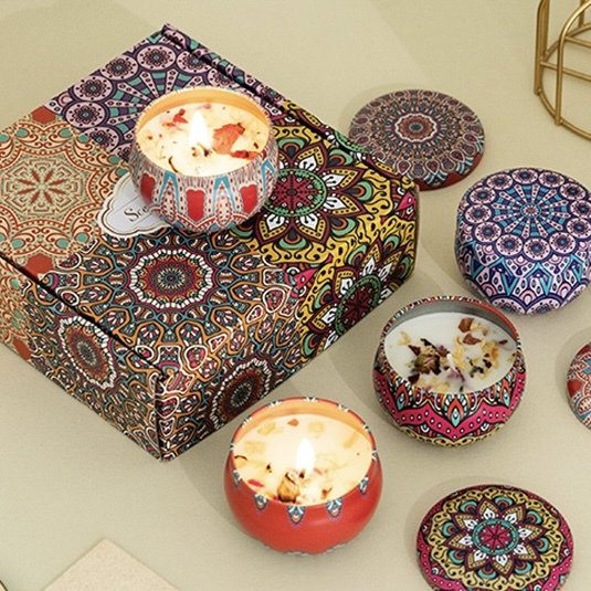 Aromatherapy Candle Set with Hand Gift Box, Soy Wax Extraction Fragrance Iron Box, Canned 4-piece Set