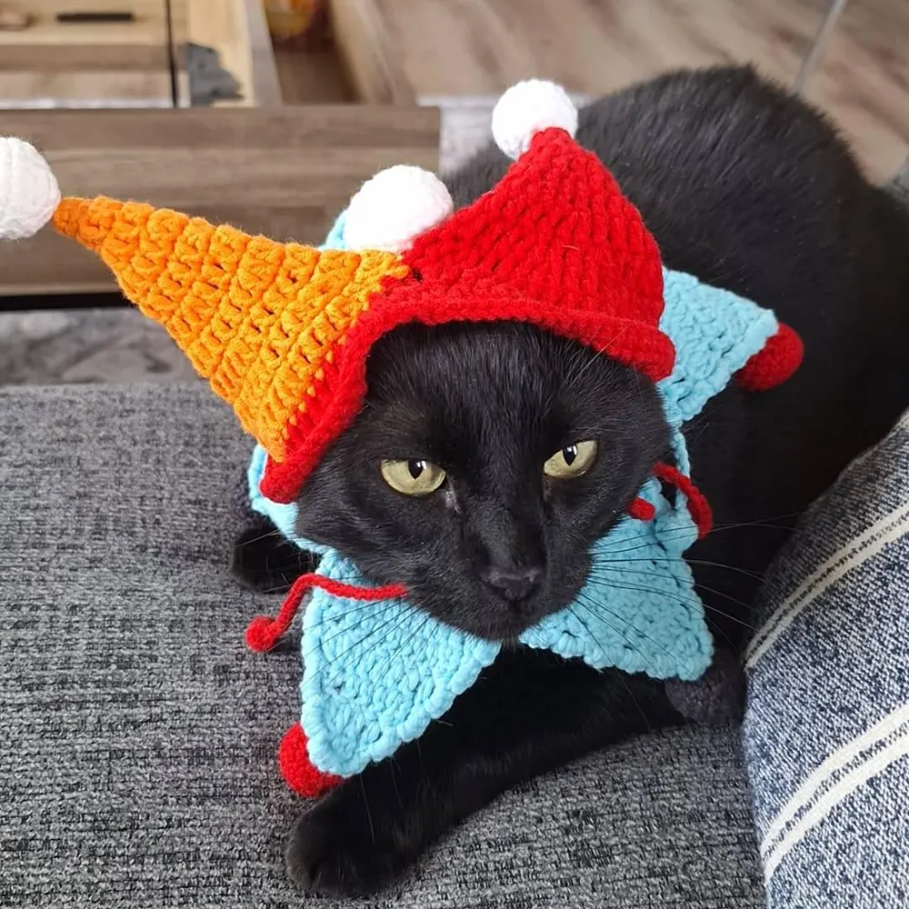 Cat Costume Halloween Outfit – Cute Clown Jester Hat and Scarf Set for Cats, Funny Pet Dress Up Costume