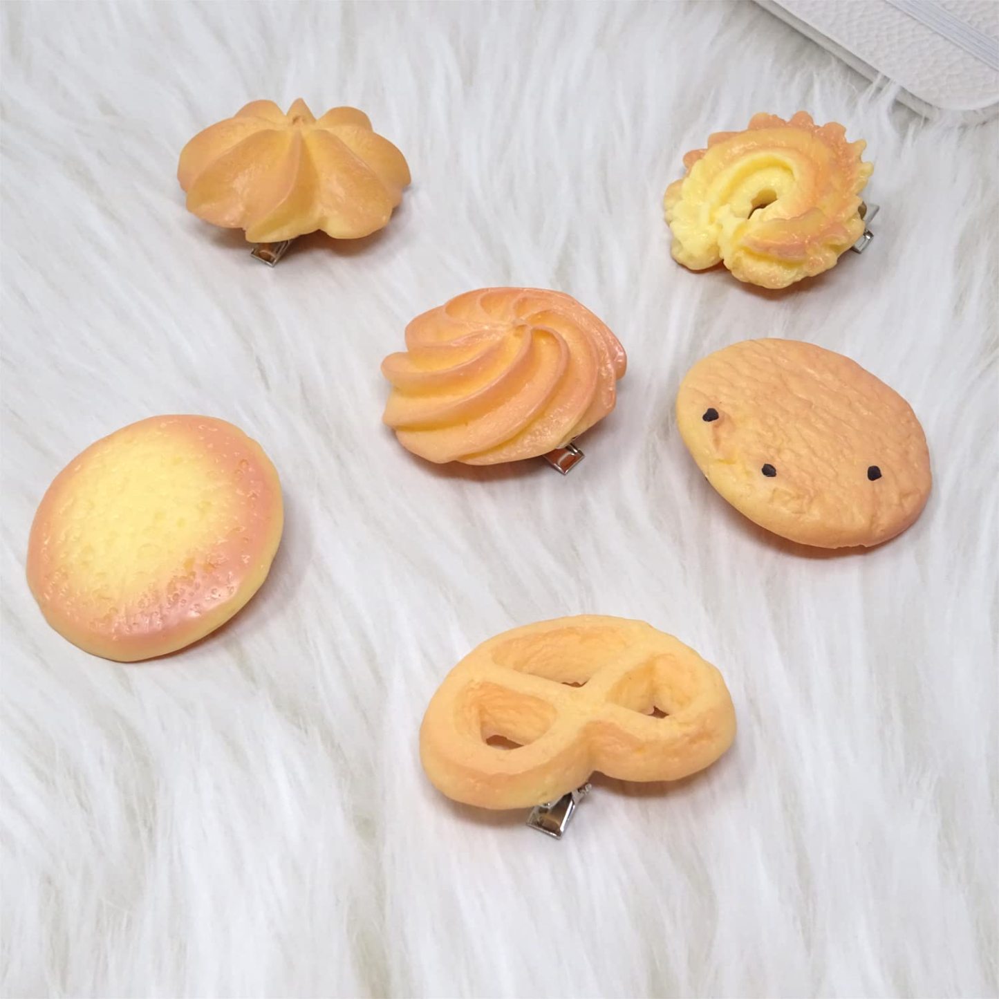 6 Pack Novelty Realistic Food Hair Clips, Weird & Funny Simulated Biscuit Hair Clips 