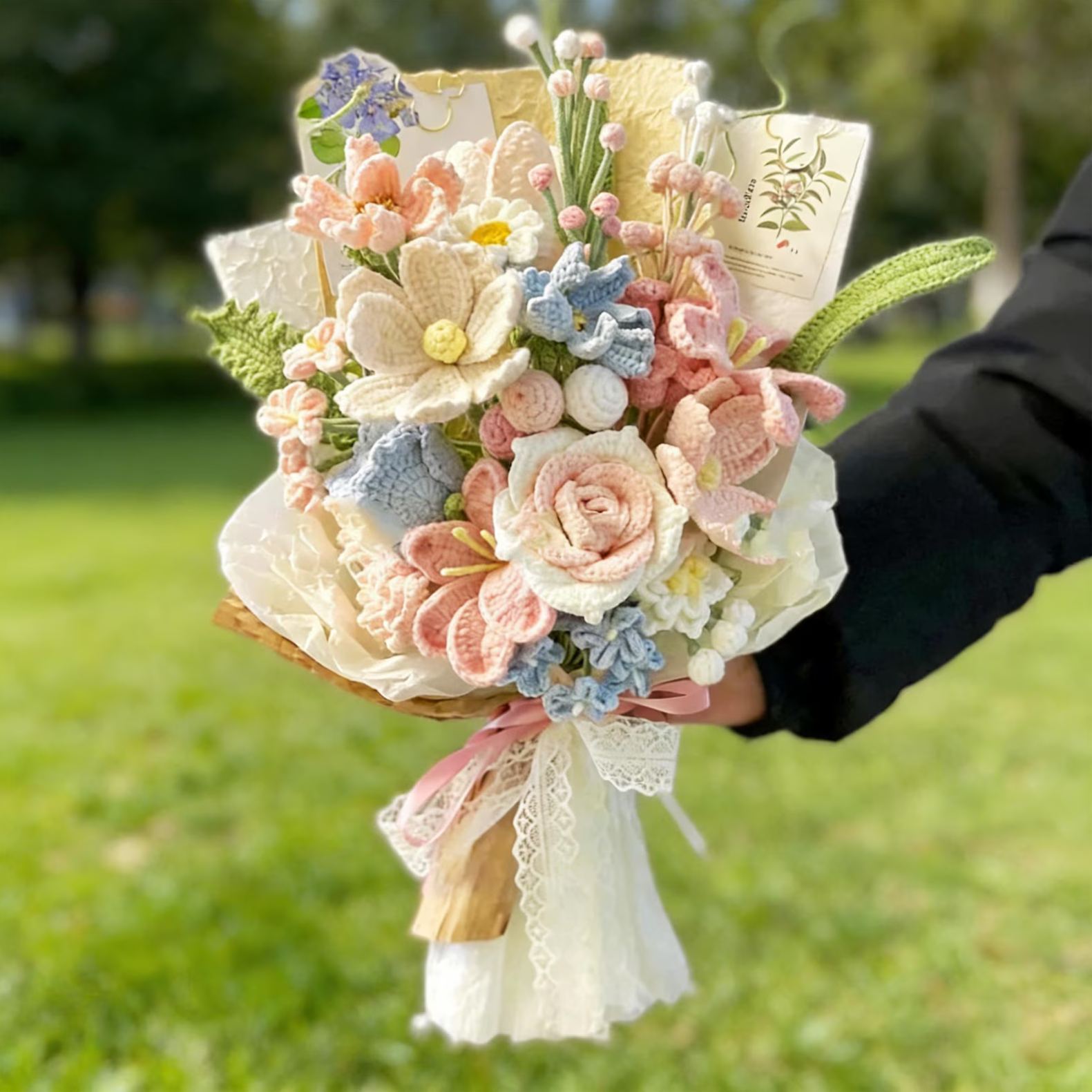 Knitted Flower Bouquet, Handmade Crochet Flowers, Forever Flower Bouquet Gift for Friends, Housewarming Gift for New Home Decor, Soft Yarn Flower Arrangement