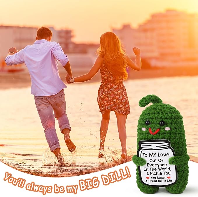 Apripex Gift  - Funny Crochet Pickle Plush with Heart Card, Cute Handmade Present, Unique Stocking Stuffer for Mama, Best Mom Ever