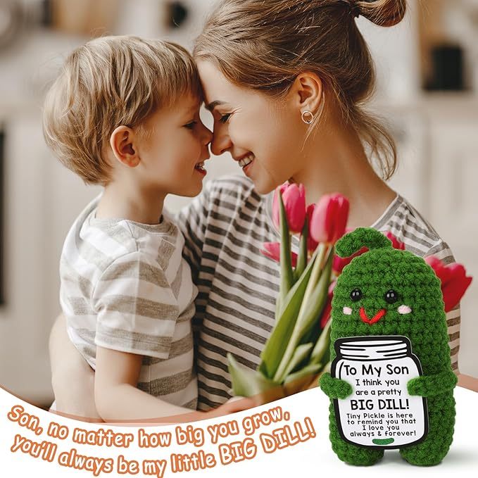 Apripex Gift - Funny Crochet Pickle Plush with Heart Card, Cute Handmade Present, Unique Stocking Stuffer for Mama, Best Mom Ever