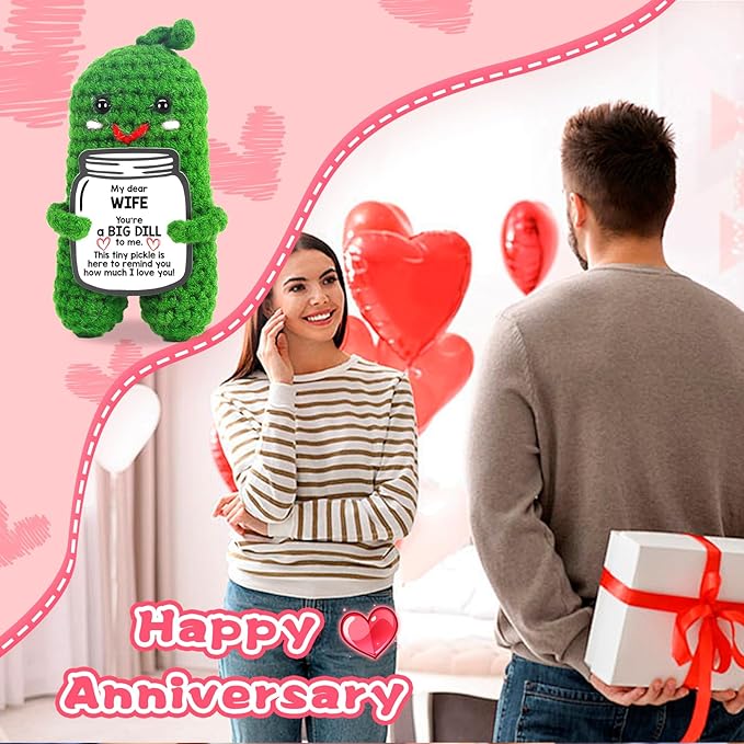 Apripex Gift  - Funny Crochet Pickle Plush with Heart Card, Cute Handmade Present, Unique Stocking Stuffer for Mama, Best Mom Ever