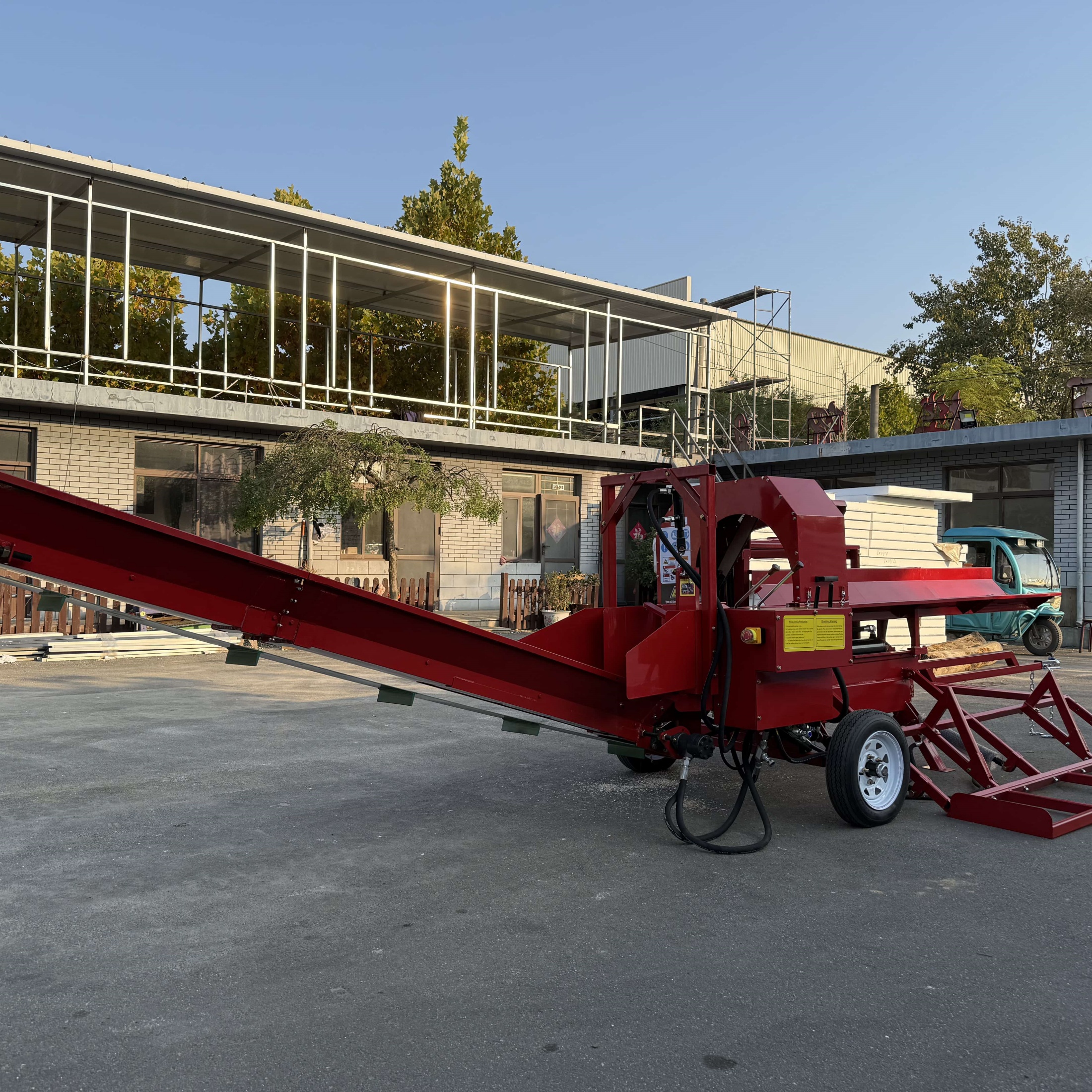 QEEKA 27t Firewood Wood Processor Log Splitter Skid Steer Attachment Forestry Machine