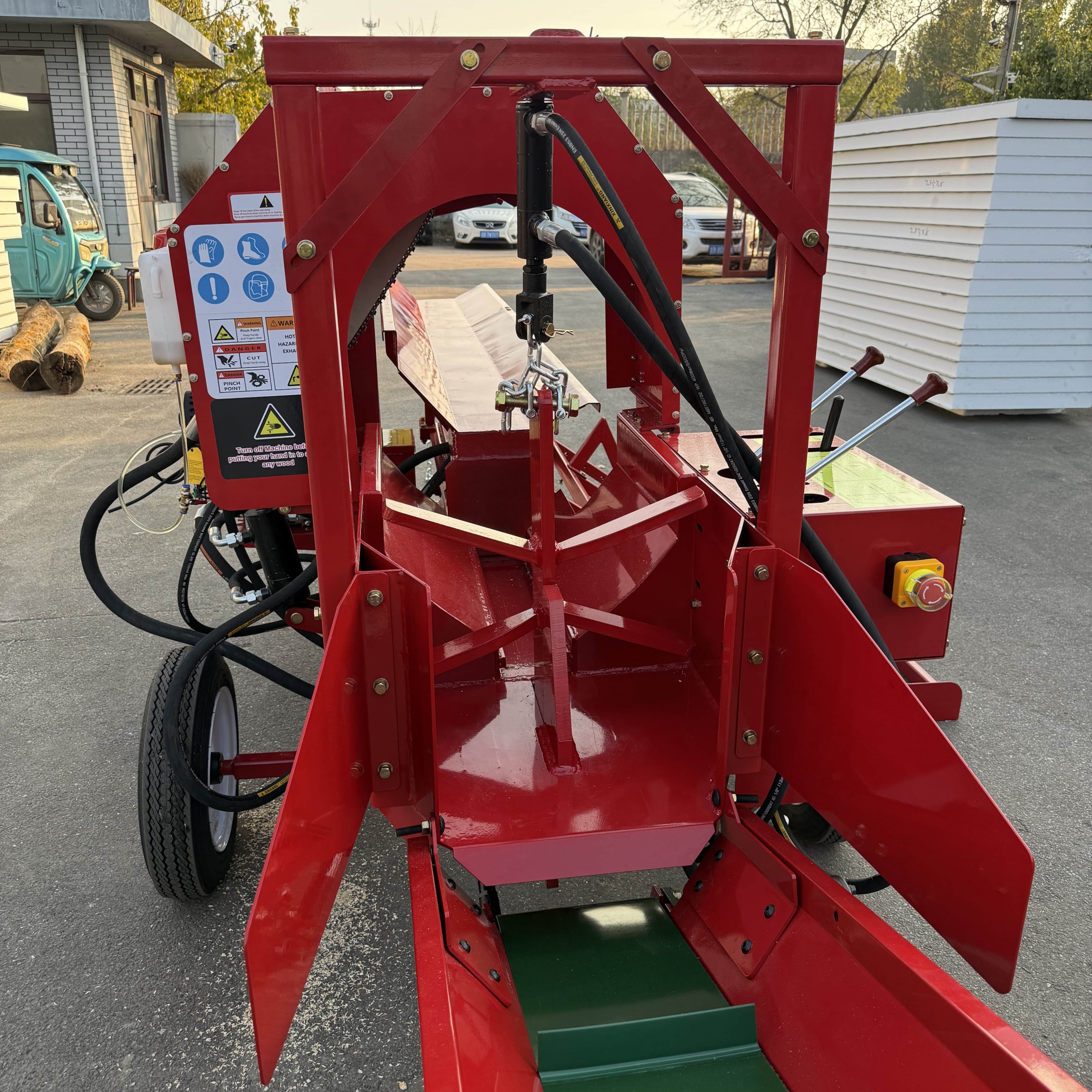 QEEKA 27t Firewood Wood Processor Log Splitter Skid Steer Attachment Forestry Machine