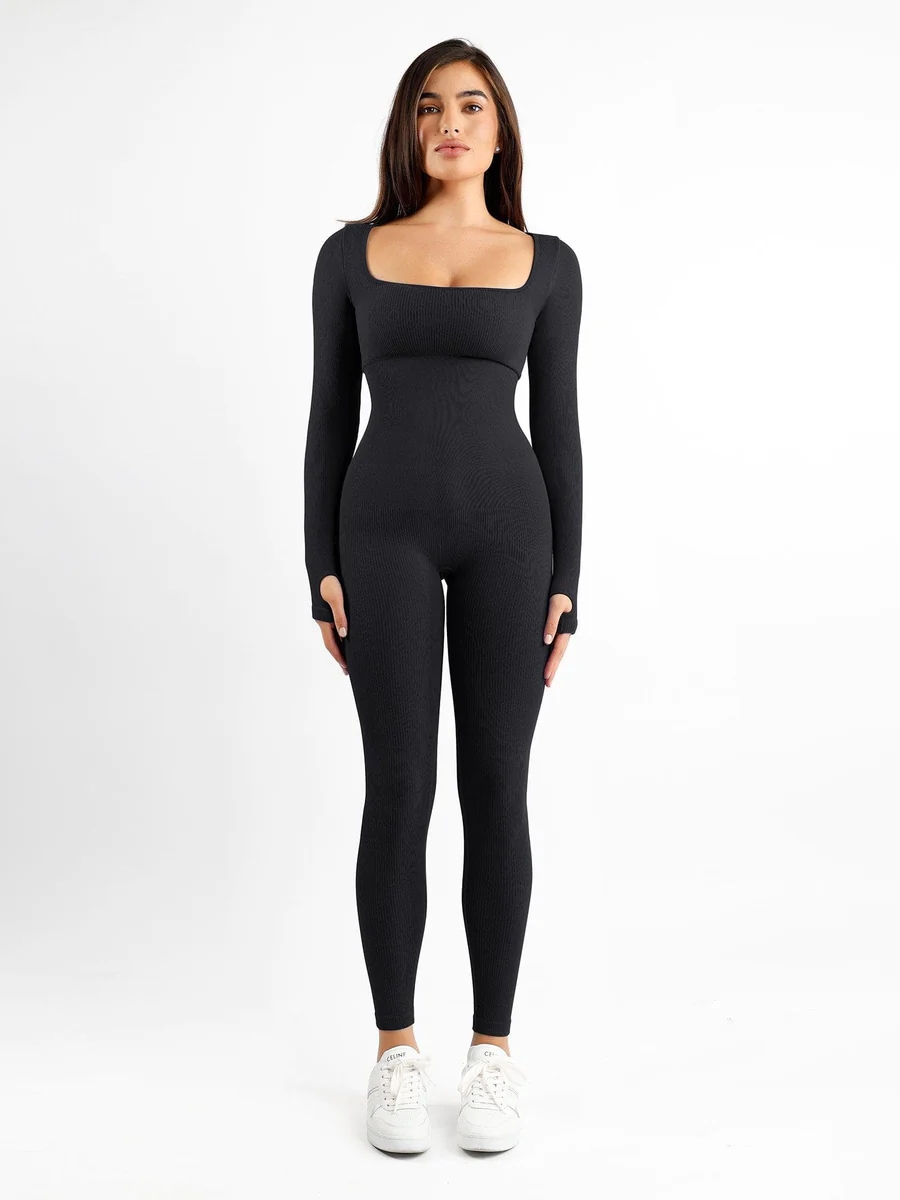 Egyrészes sportoverall vagy varrás nélküli négyszög alakú kivágású overall