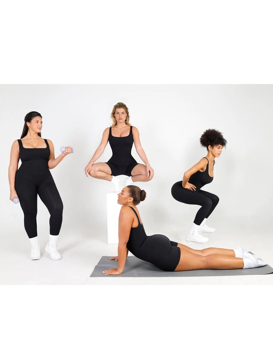 Egyrészes sportoverall vagy varrás nélküli négyszög alakú kivágású overall