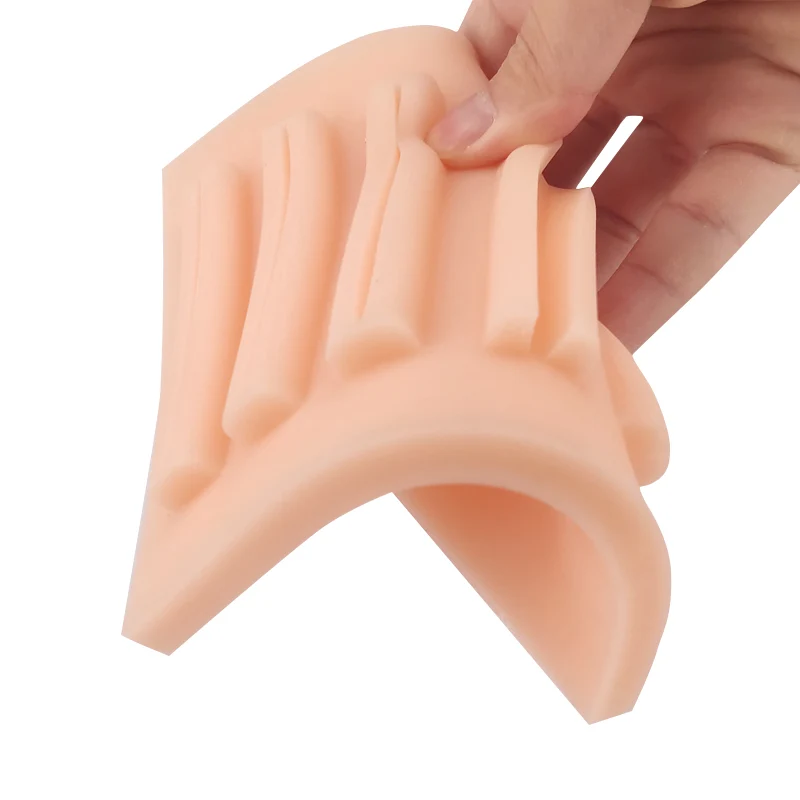 Laparoscopic knot tying practice model with realistic silicone tissue
