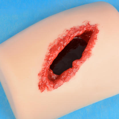 Realistic Thigh Laceration Wound Simulation for Packing Training