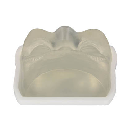 Transparent Eye Model for Facial Injection and Thread Lifting Training