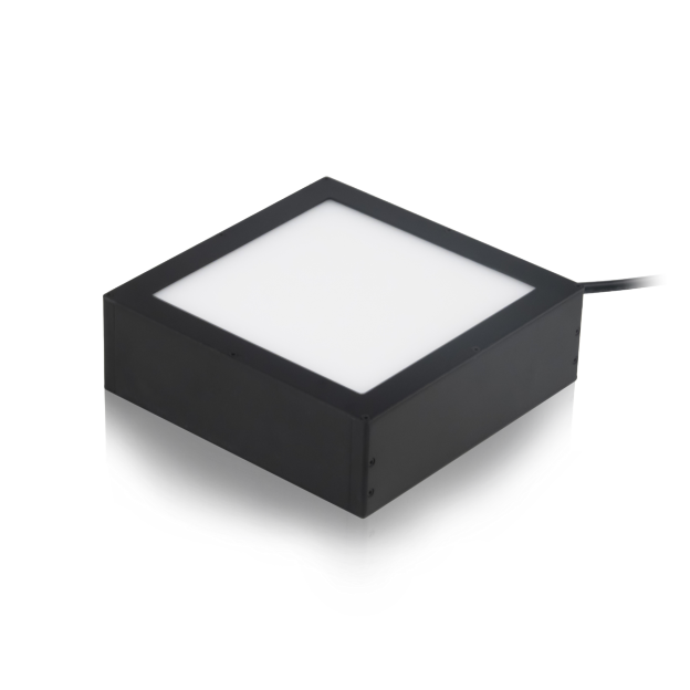 Daylight-like Light Source