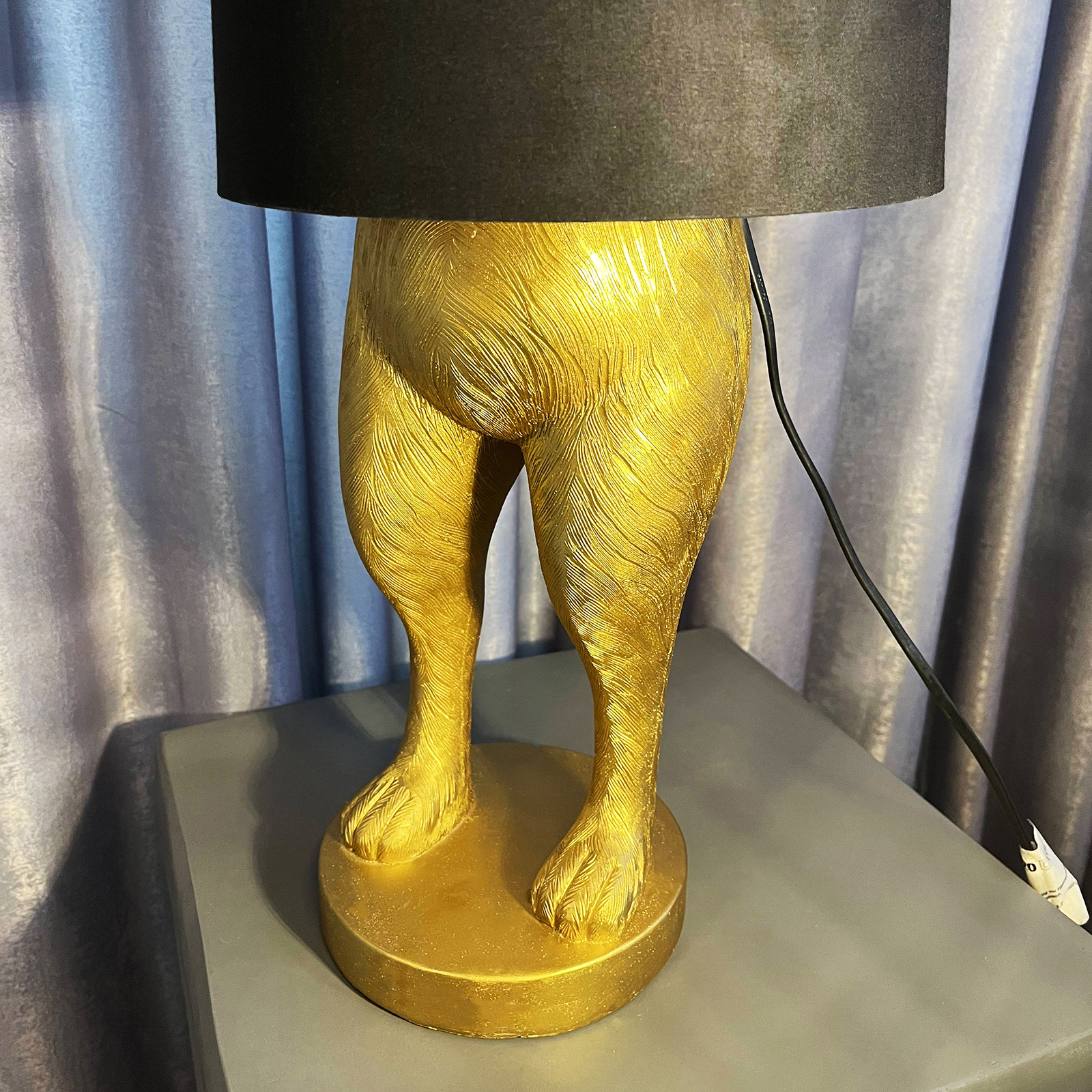 Rabbit Resin Table Lamp