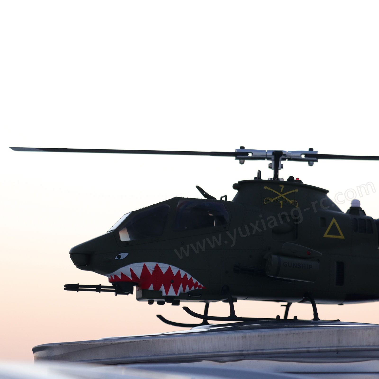 YUXIANG F112S AH-1 Cobra GPS Stabilized Helicopter - RTF