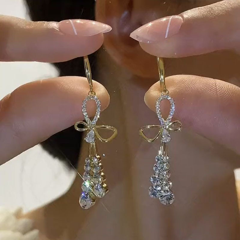 🎁CHRISTMAS PRE SALE🔥- Ribbon Crystal Tassel Earrings