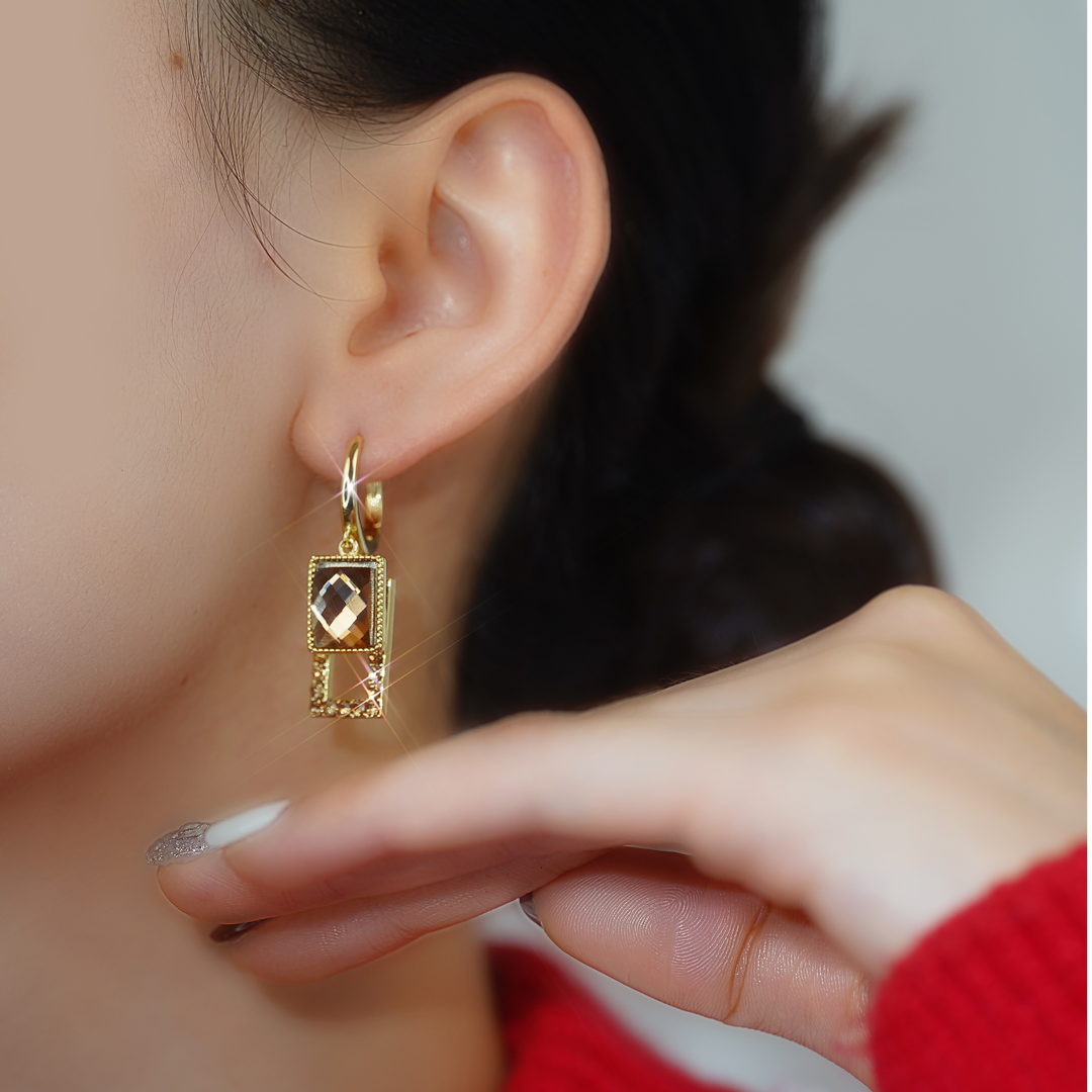 Fashionable And Luxurious Square Tea Crystal Earrings