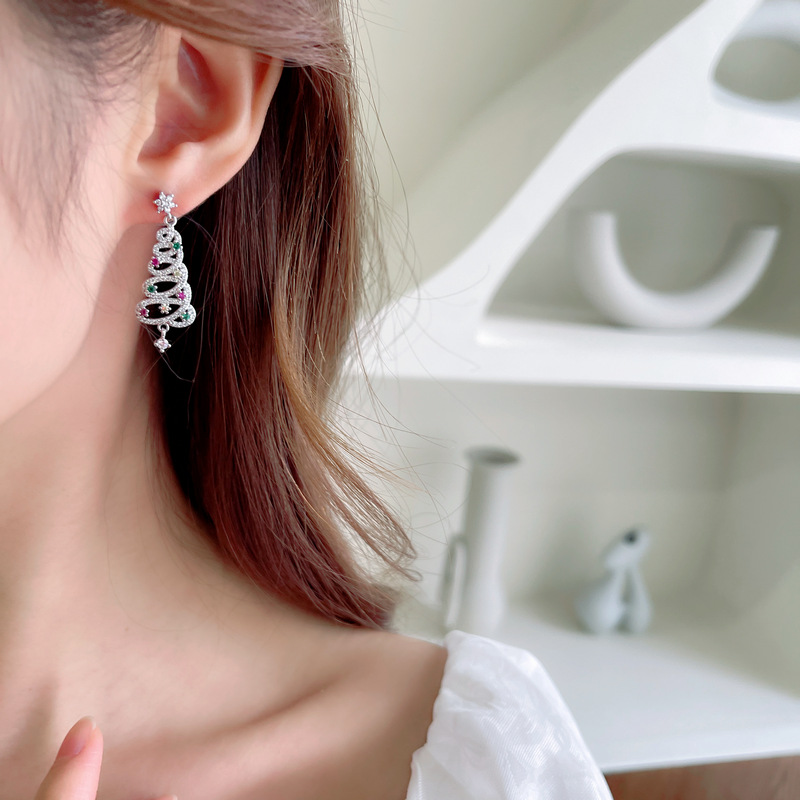  Shiny Diamond Tassel Christmas Tree Earrings