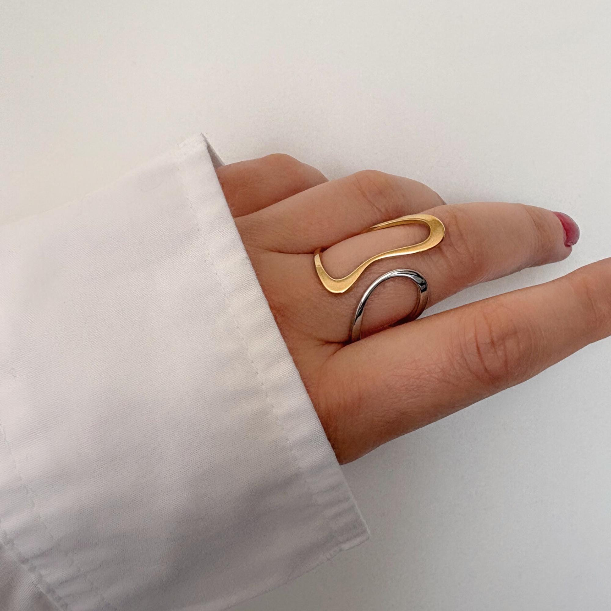 Two Tone Wavy Ring