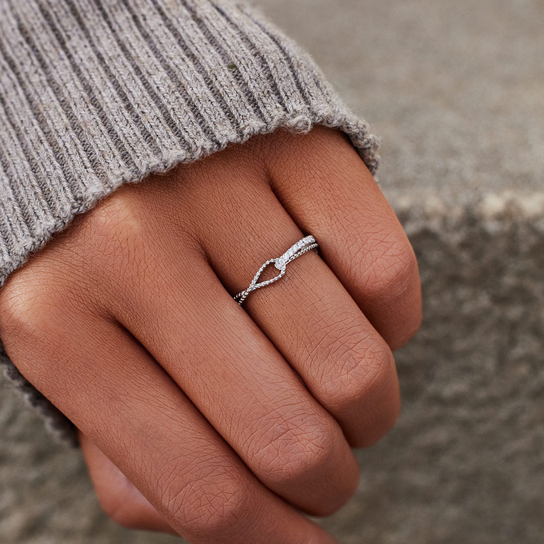 🎄Christmas Pre-sale🎁Mother Daughter Mobius Bond Knot Double Band Ring