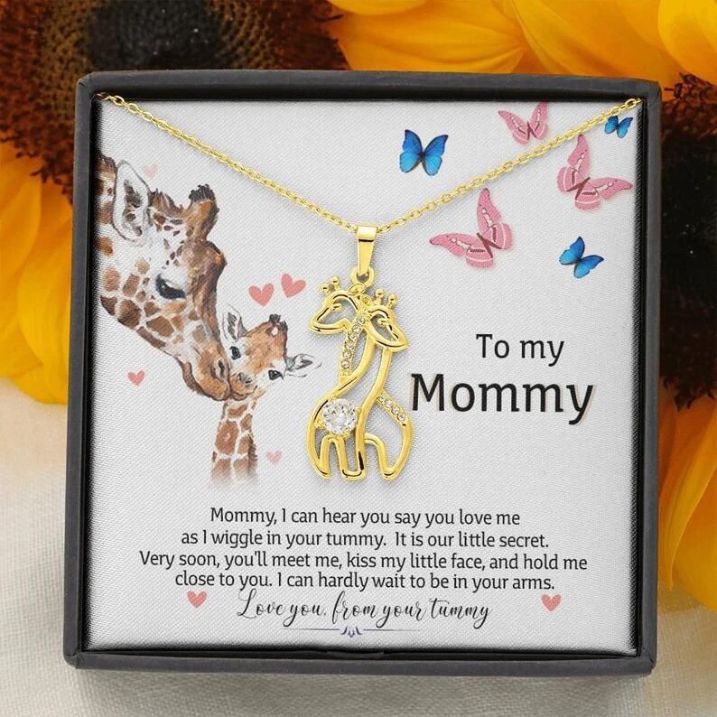 LOVE Giraffe Hug Pendant Necklace - To My Mommy