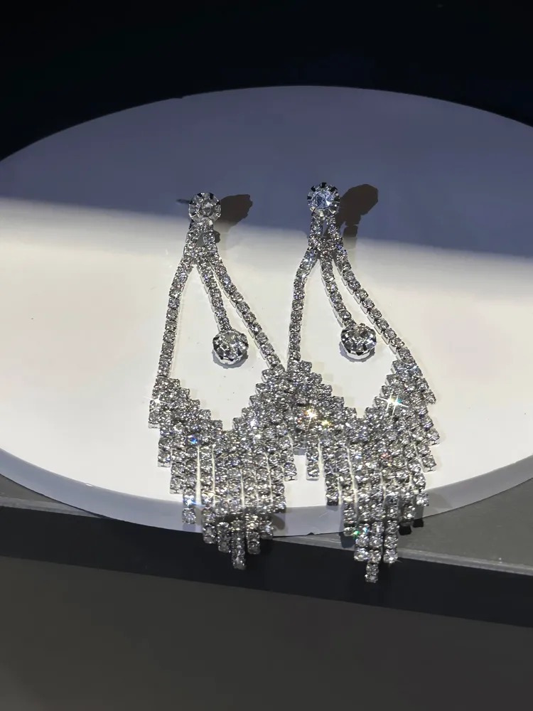 Rhombic Twinkle Earrings