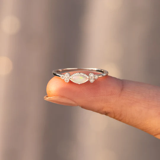 THE PUREST LOVE MATCHING OVAL CUT OPAL RING