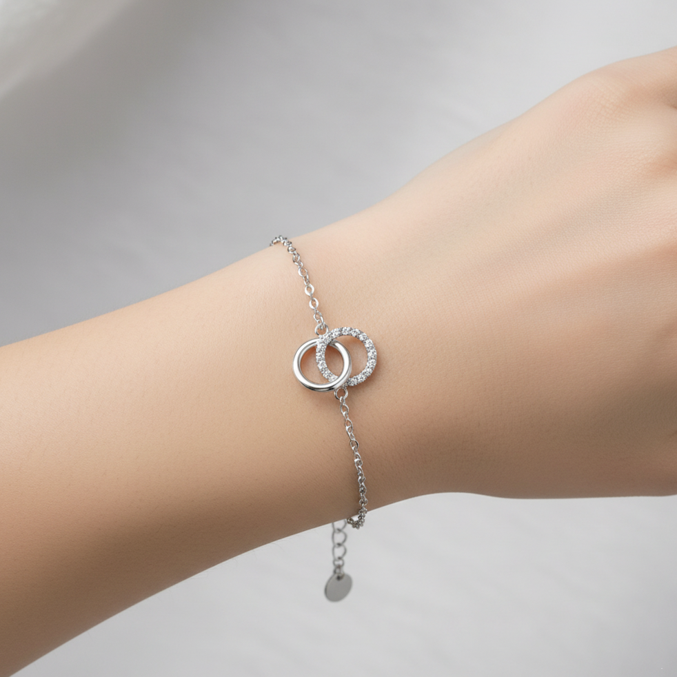 Mother & Daughter Linked Together Interlocking Circle Bracelet