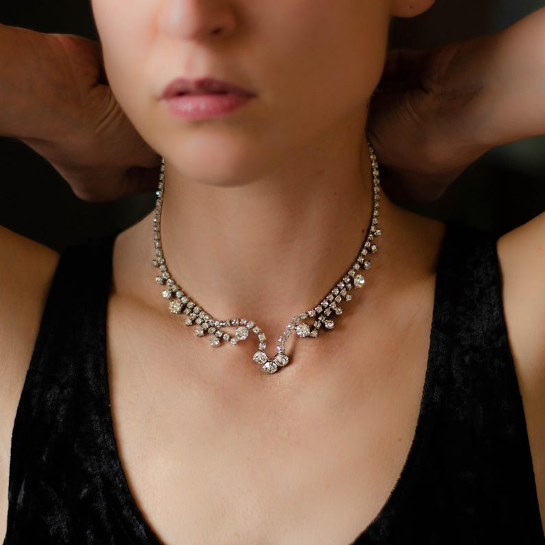 Forever Florence Jewelry Set – Vintage Glamour Bib Necklace & Dangle Earrings