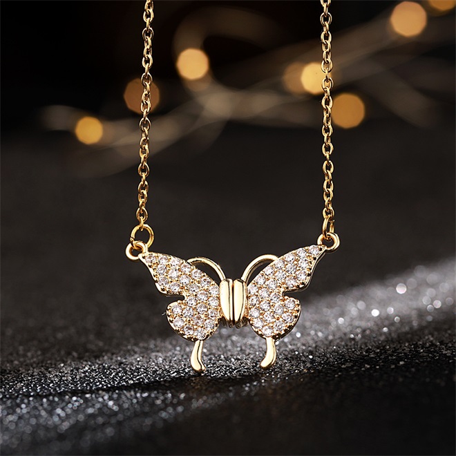 🔥Christmas Pre-sale🎁Magnetic Clasp Butterfly Necklace