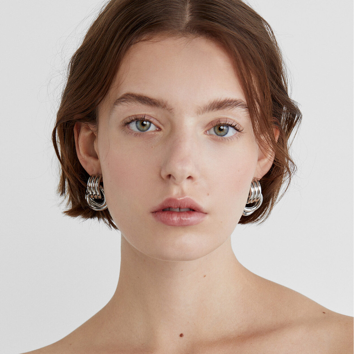 “The Loop Edit” – Retro Layered Hoop Earrings