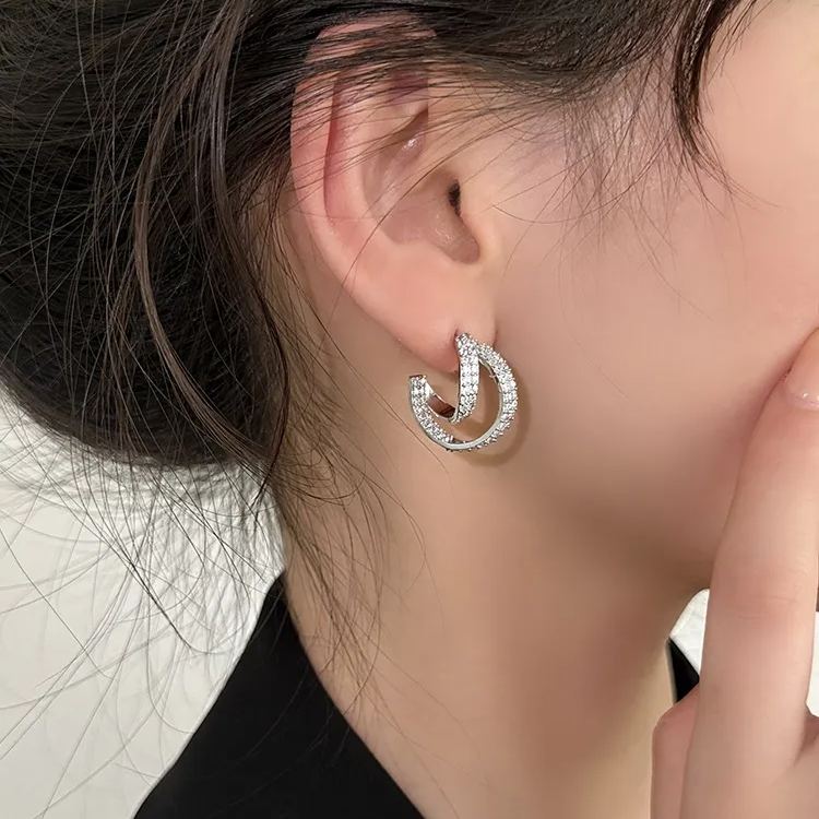🌸2024 Spring Hot Sale✨Italian Style Zircon Hoop Earrings