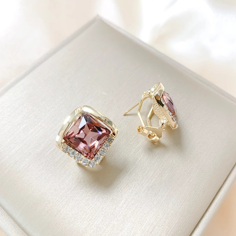 “Soft Radiance” Crystal Stud Earrings