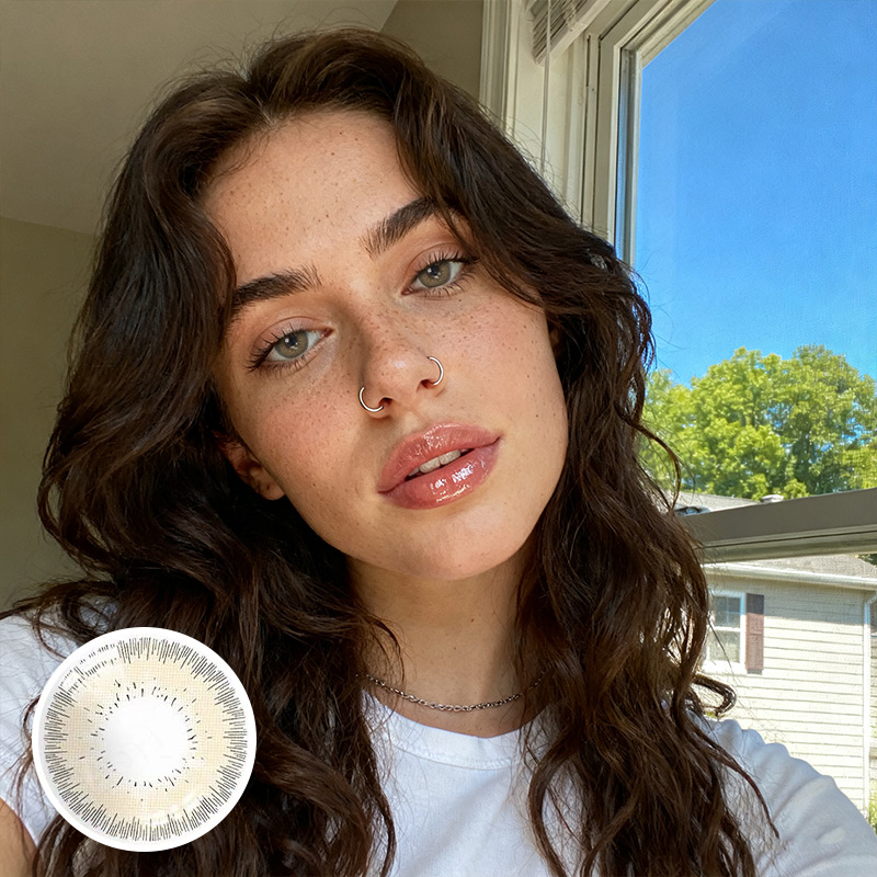 Fantasy Silky Gold Contact Lenses