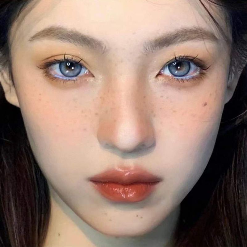 Sandstone Blue Yearly Contact Lenses