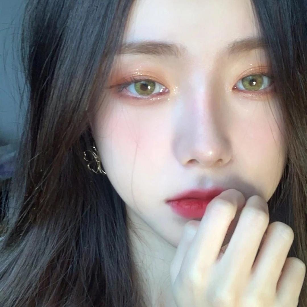 Cameo Brown Yearly Contact Lenses