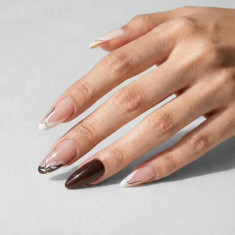 Foliage Brown Nails