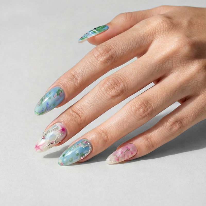 Flora Breeze Green Nails