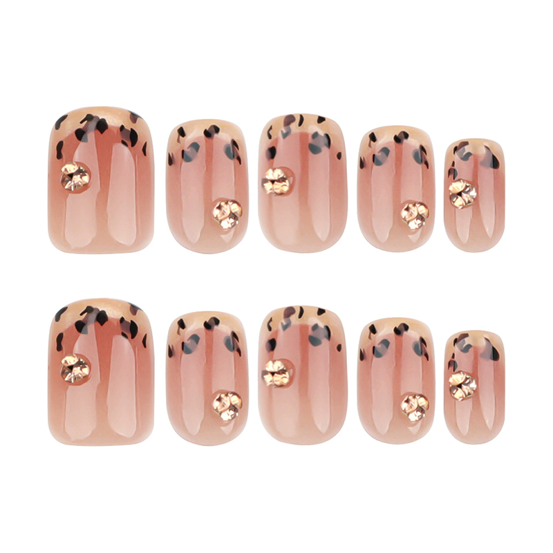 Desert Queen Brown Nails
